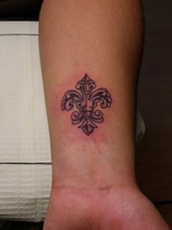 Fleur de lis Design on Arm