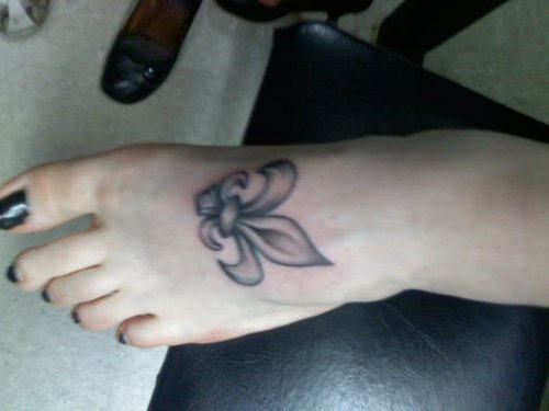 Fleur de lis Tattoo on Foot