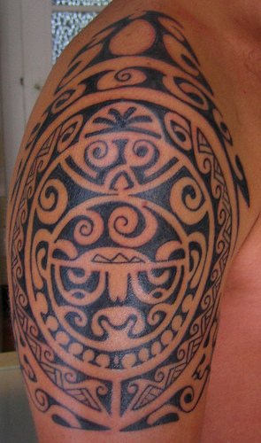 Hawaiian Tattoo on Bicep 