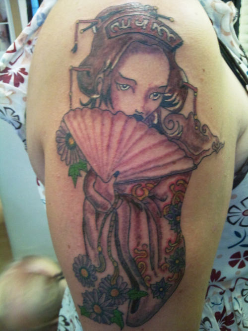 Geisha Tattoo On Shoulder