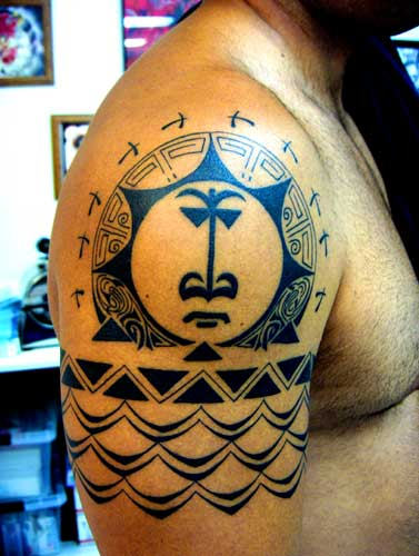 Wonderful Polynesian Tattoo On Shoulder