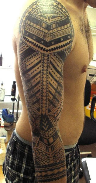 Polynesian Tattoo On Shoulder and Arm