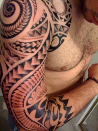 Polynesian Tattoo On Shoulder