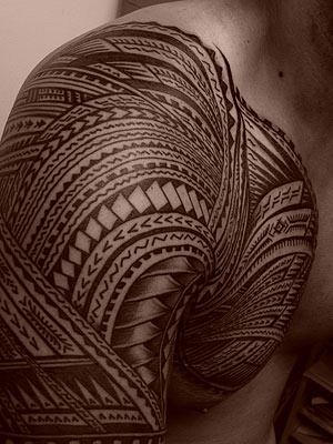 Excellent Samoan Tattoo On Shoulder