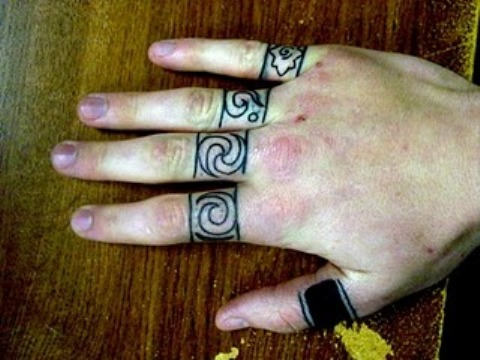 Black Rings Tattoo On Fingers
