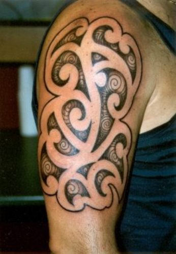Likeable Maori Tattoo On Shoulder