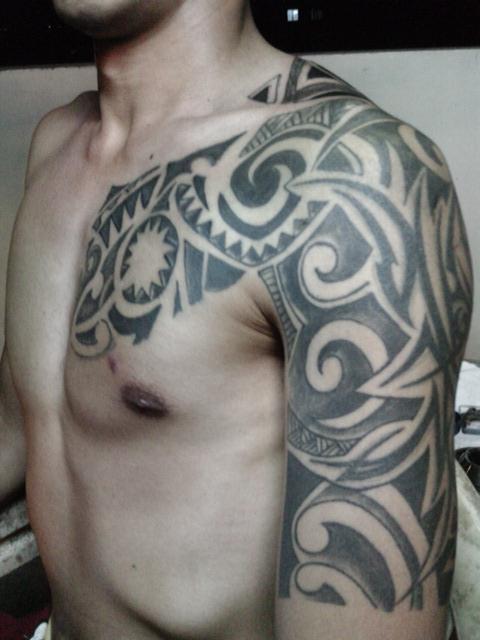 Polynesian Tattoo On Shoulder