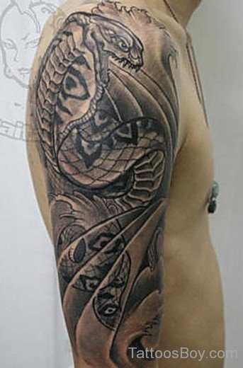 Amazing Dragon Tattoo On Shoulder