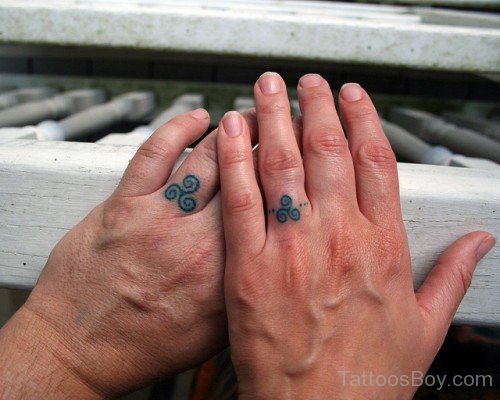 Attractive Finger Tattoo