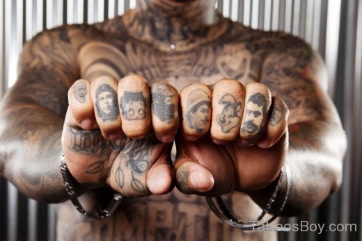 Face Tattoo On Fingers