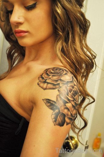 Rose Tattoo On Shoulder