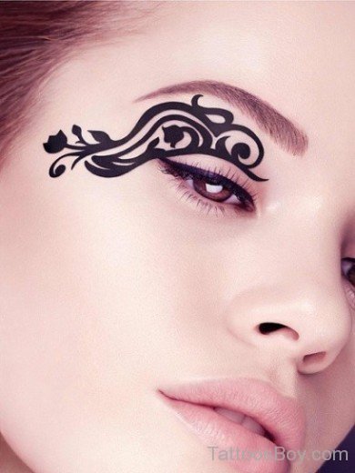 Tribal Tattoo Design On Eye