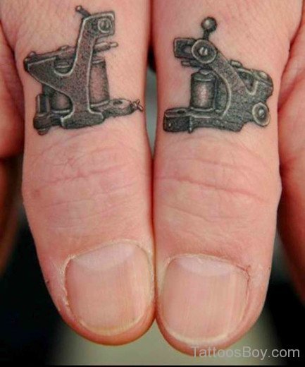 Elegant  Finger Tattoo 