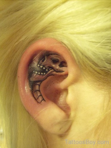 Skull Tattoo On Ear