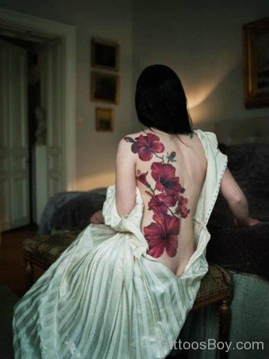 Attrcative Flower Tattoo Design