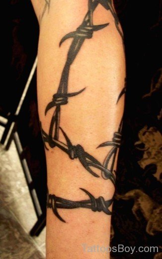 Awesome Barbed Wire Tattoo Design