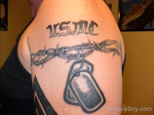 Wonderful Barbed Wire Tattoo Design