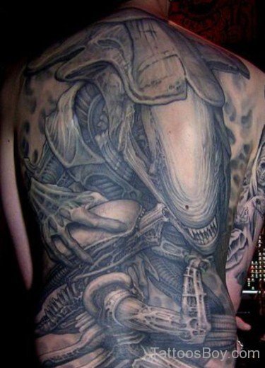 Alien Predator Tattoo On BAck-TB106