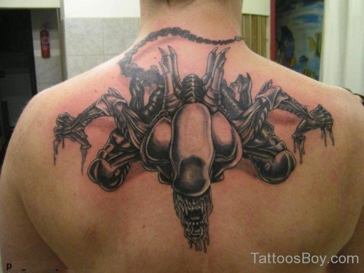 Alien Tattoo On Back4-TB117