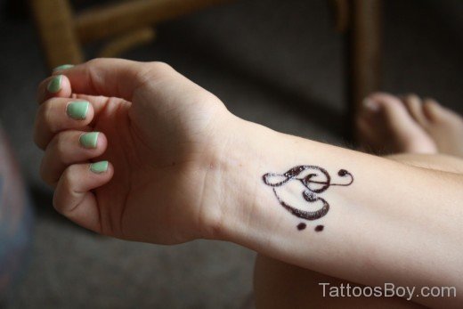 Amazing Small Love Heart Tattoo On Wrist-TB12004
