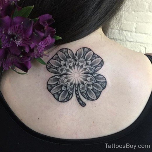 Attrcative Clover Tattoo On Back-TB12011