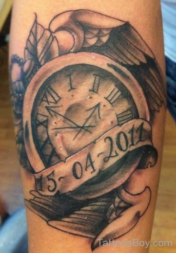 Clock Tattoo Design On Shoulder-TB12048