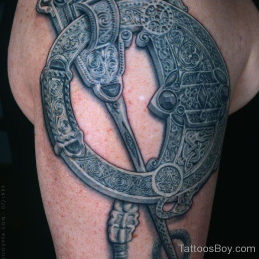 Cool Shouldre Tattoo