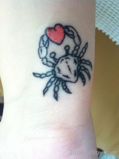Nice Crab Tattoo Design 