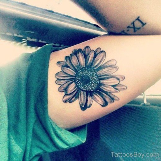Daisy Flower Tattoo On Bicep-TB1040