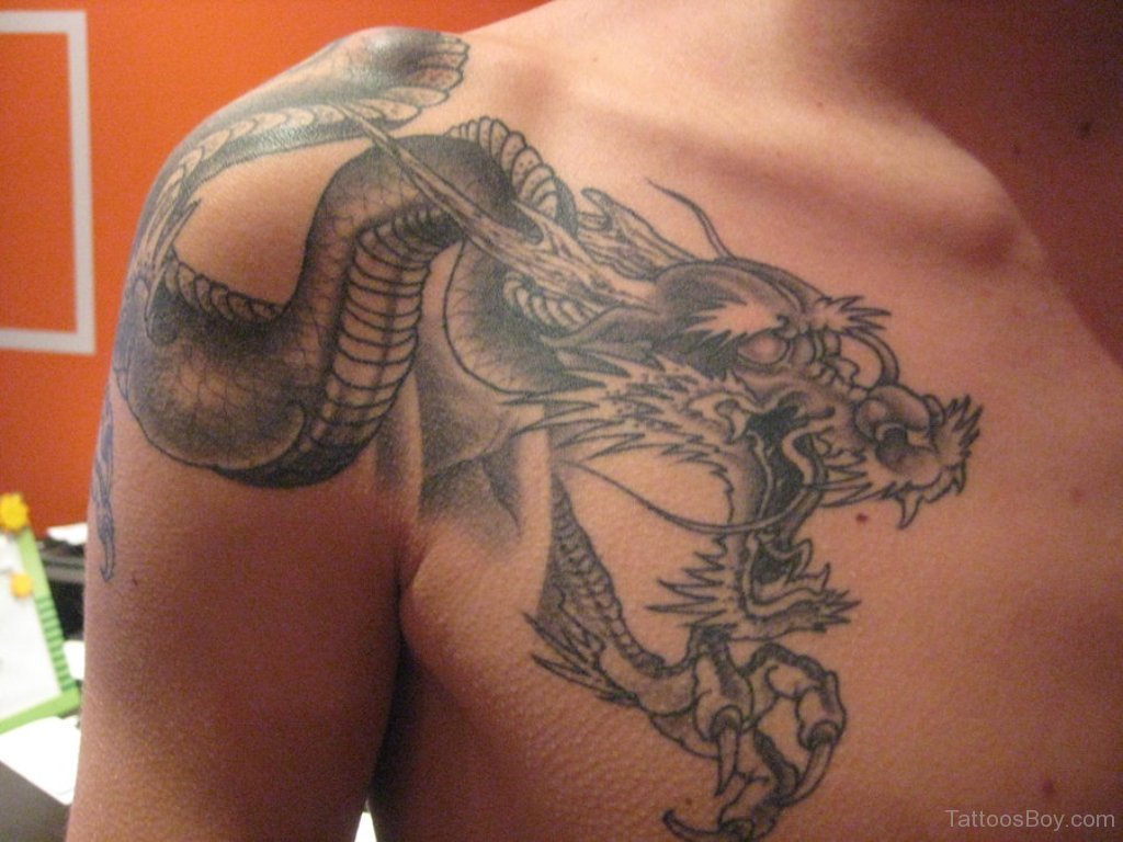 Тату дракона со спины на грудь