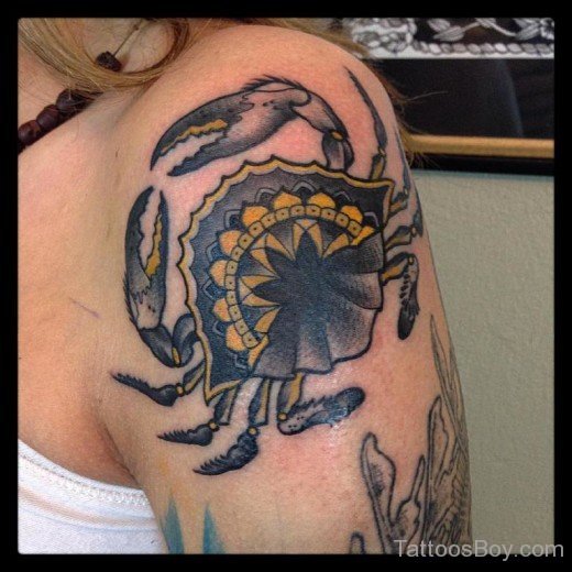 Elegant Crab Tattoo On Shoulder-TB12098