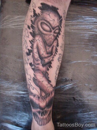 Grey  Alien Tattoo On Leg-TB147