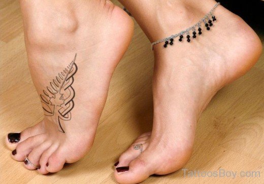 Leaf Tattoo On Foot-Tb12085