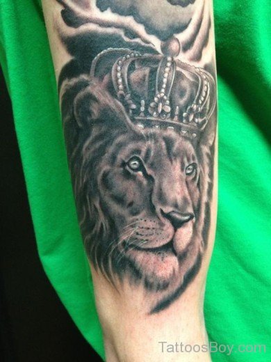 Realistc Lion Head And  Crown Tattoo--TB139