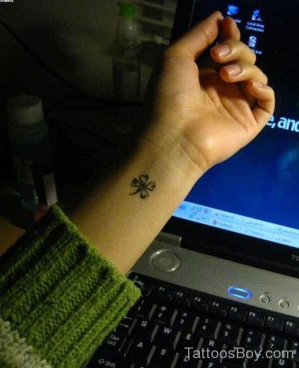 Tiny Clover Tattoo On Wrist-TB12182