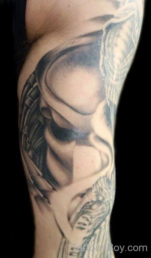 Wonderful  Alien Tattoo On Bicep-TB155