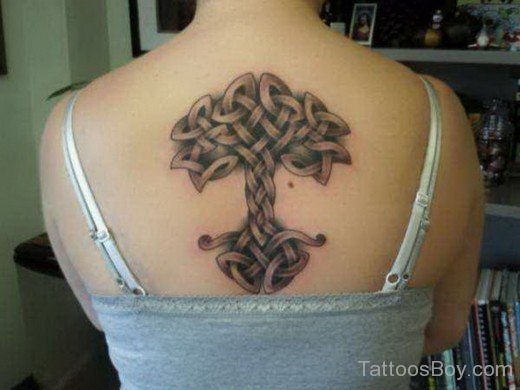 Wonderful Celtic Tattoo On Back-Tb12101