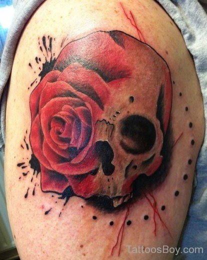Nice Rose And Skull Tattoo On Shoulder-TB105