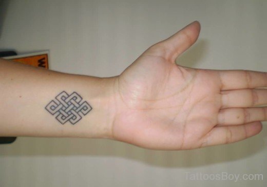 Awesome knot Tattoo On Wrist-TB1007