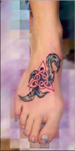 Beautiful knot Tattoo On Foot-TB1009