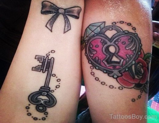  Bow And  Key Tattoo-TB1013