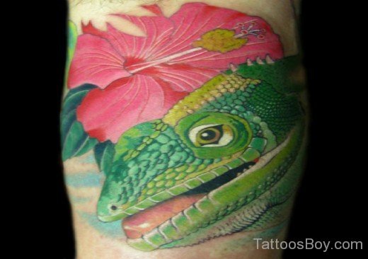 Hibiscus Flower And Lizard Tattoo-TB12063