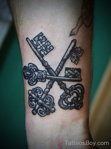 Awesome Key Tattoo Design 