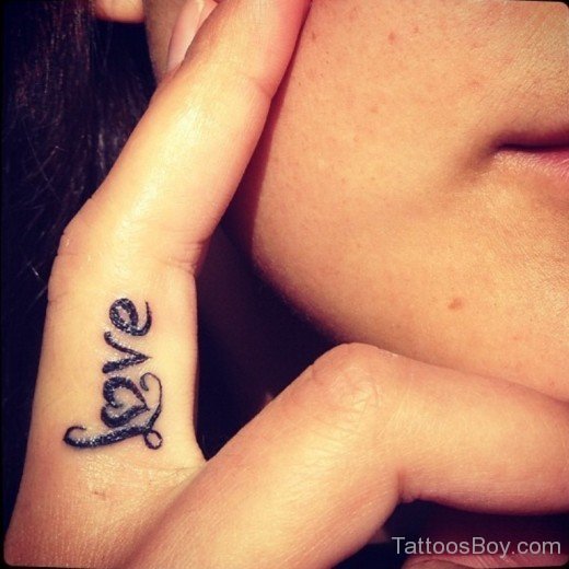 Love Word Tattoo On Finger-AWl1067