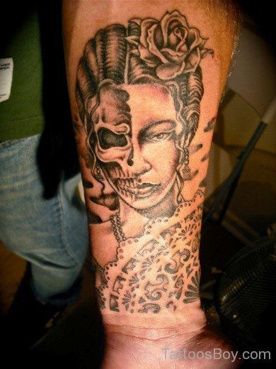 Zombie Gril Tattoo On Wrist-TB1100