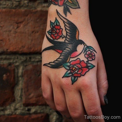 Amazing Sparrow Tattoo On HAnd-Tb1004