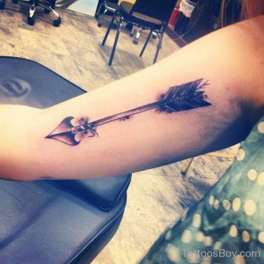 Arrow Tattoo Design On Bicep -TB1412