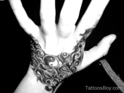Black And White Yin Yang Tattoo On Hand-TB1218