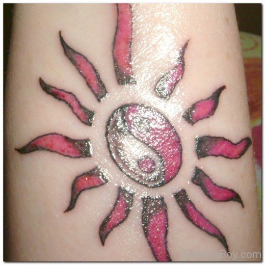 Graceful Tribal Sun Tattoo Design-TB1037