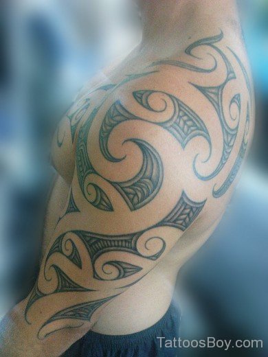 Maori Tribal Tattoo Design On Shoulder 